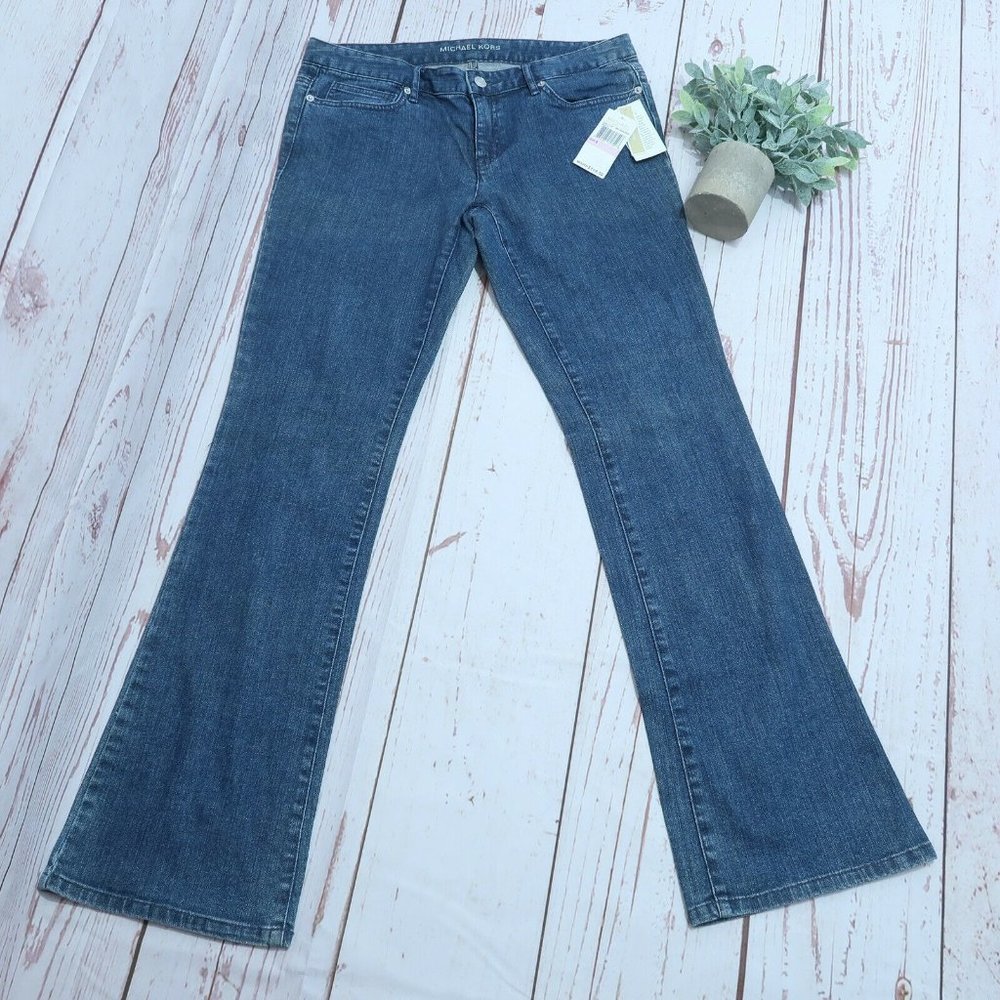NWT Michael Kors Ladies Jeans Stretch Low Rise Boot Cut Size 6 Retails for $119